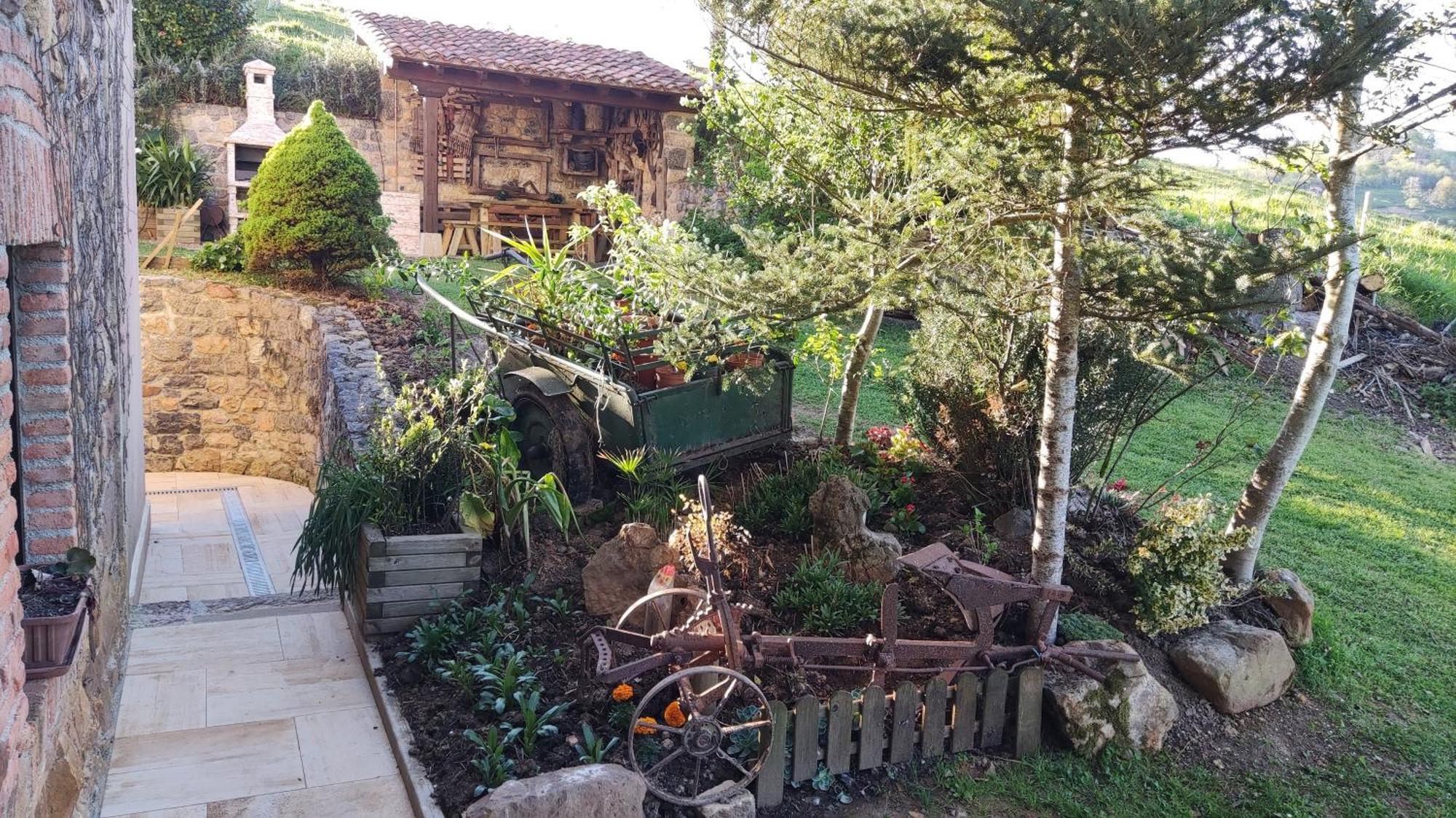 Heredad De La Cueste Llenin Exterior photo